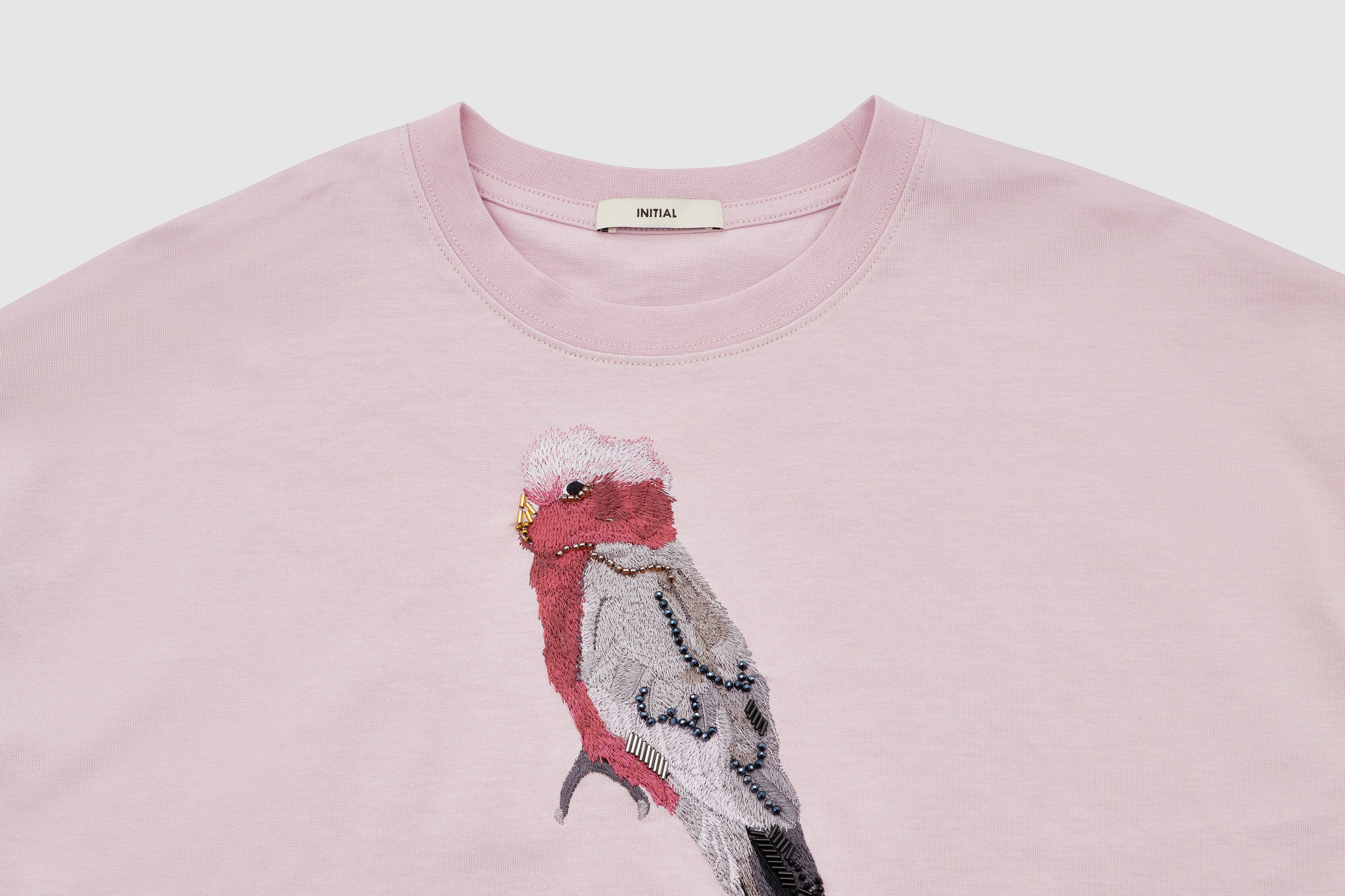 Cropped Parrot Graphic Embroidery Tee - Umamrii