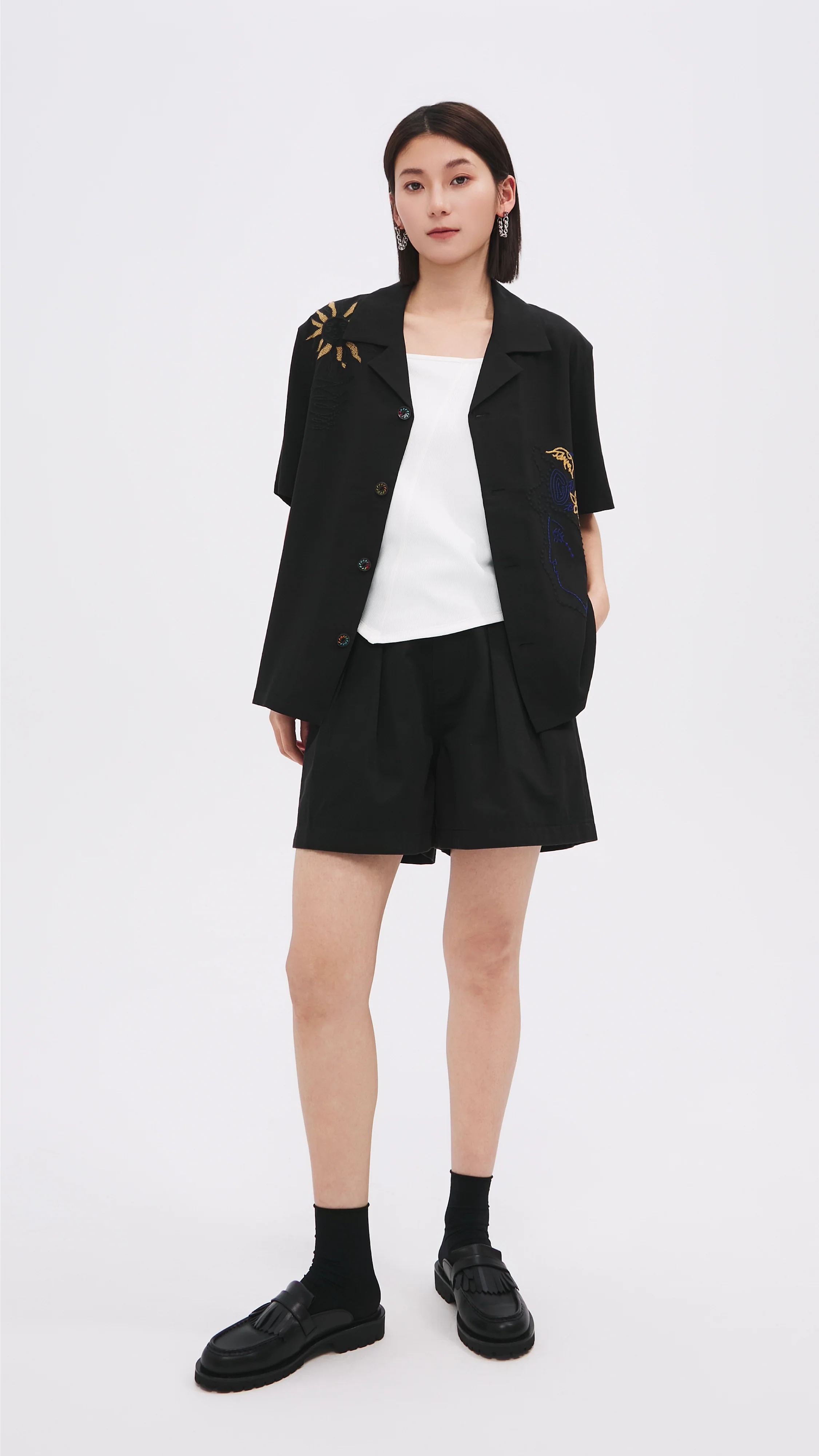 Ruffles Trim Waist Shorts - Umamrii