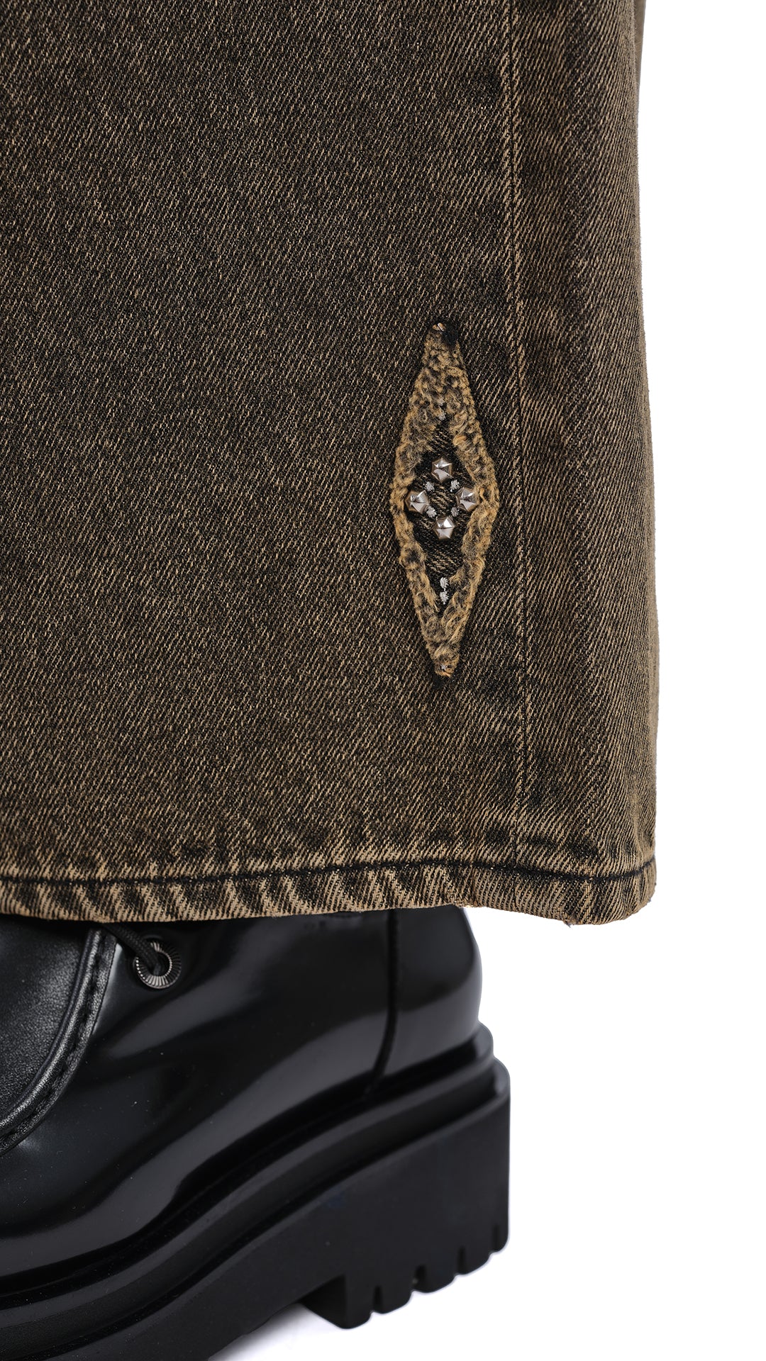 Soil Denim Studded Balloon Jeans - Umamrii