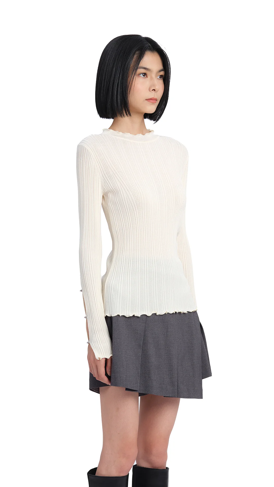 Beaded Basic Sweater - Umamrii