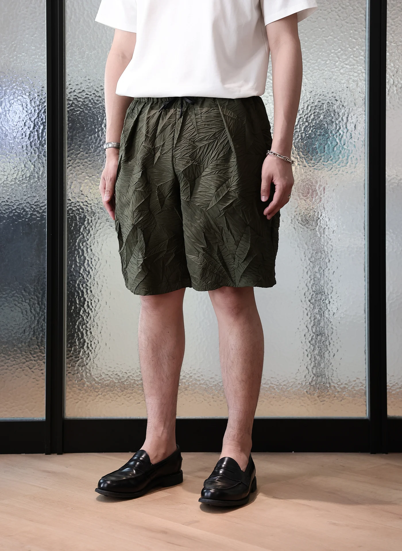 Distort Pleats Polyester Shorts - Umamrii
