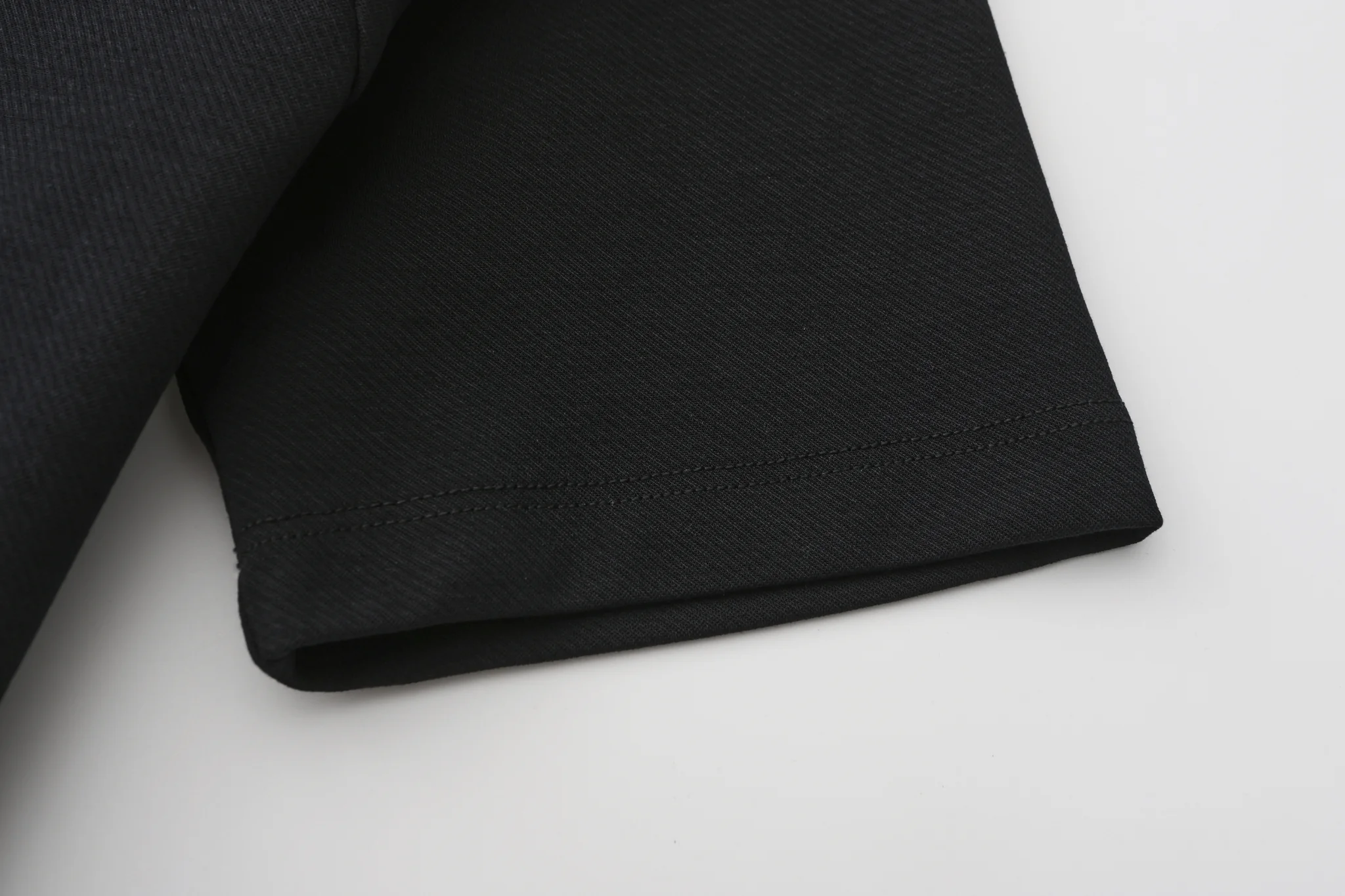 Textured Essential Tee - Umamrii