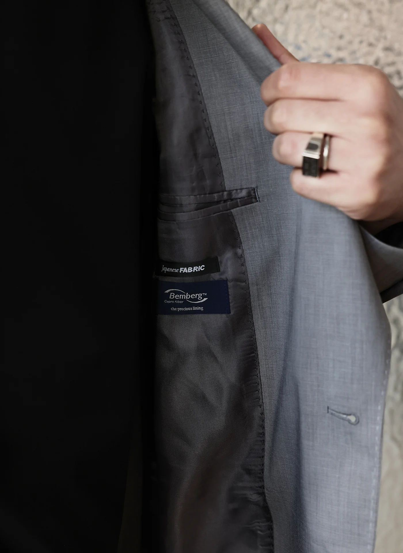 Coolmax Polyester Ramie Construction Suit Blazer - Umamrii