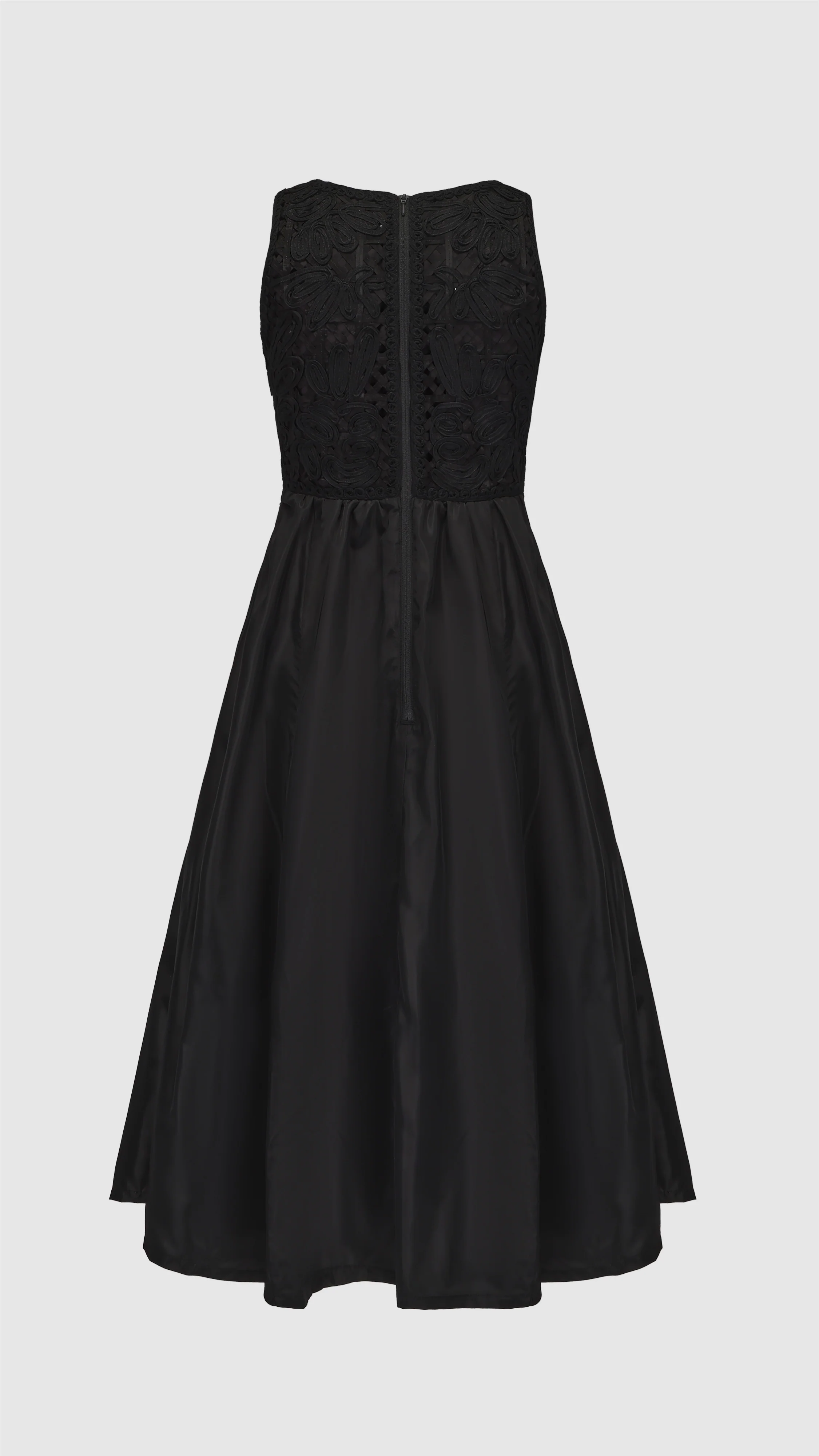 Cord Embroidery Dress - Umamrii