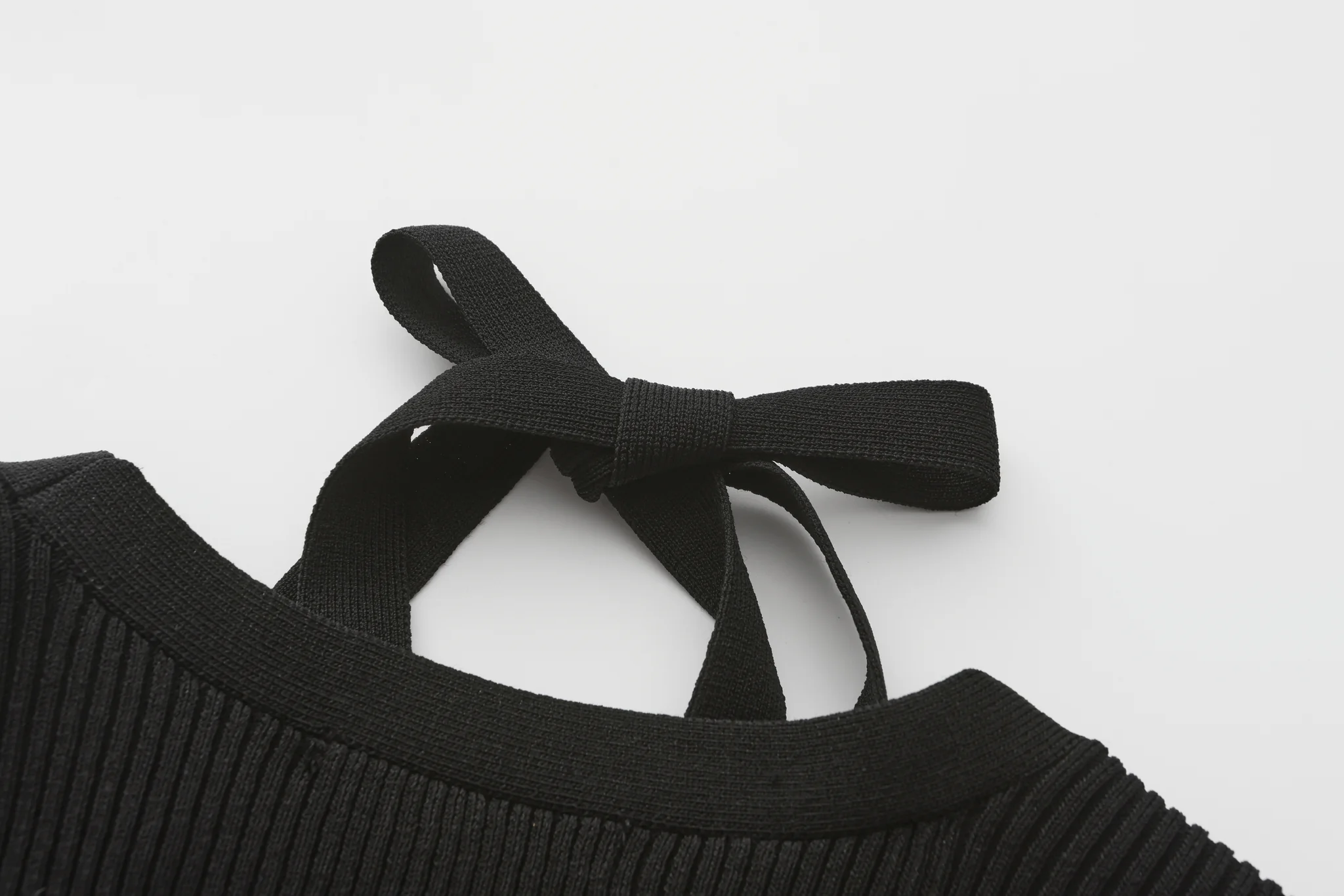 Cutout Cardigan - Umamrii