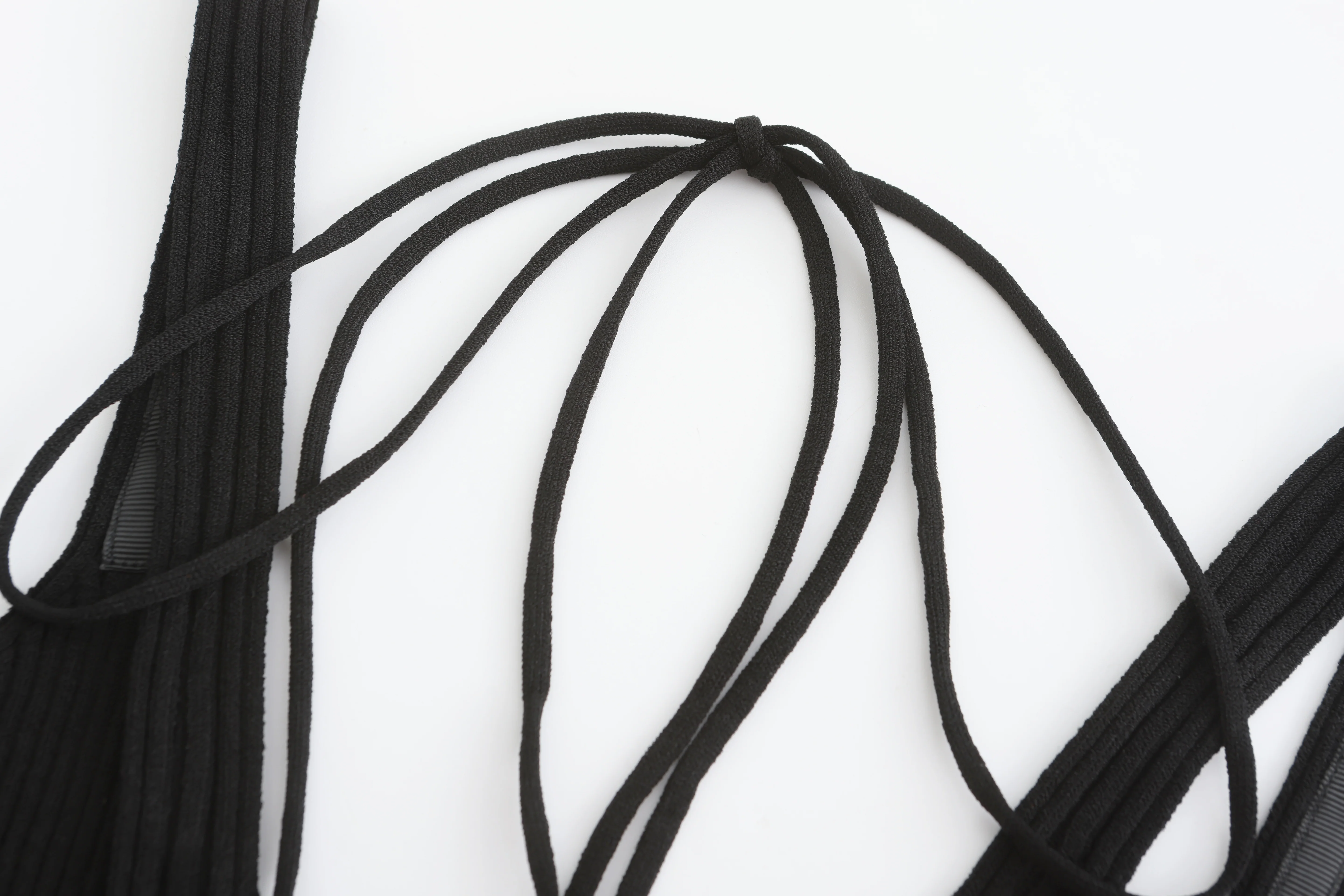 Lace-Up Knit Vest - Umamrii