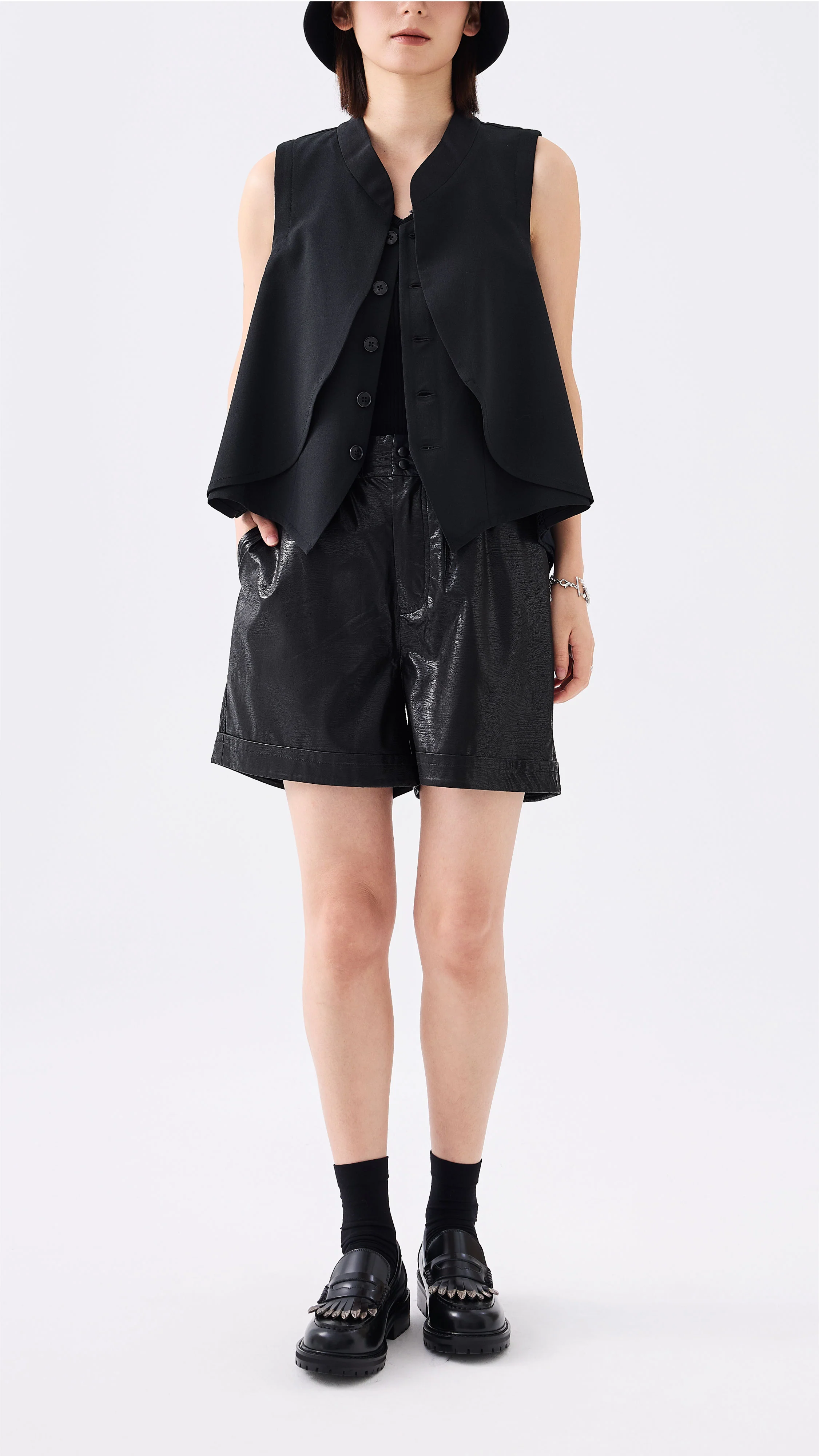 Waistcoat with Lace Detail - Umamrii