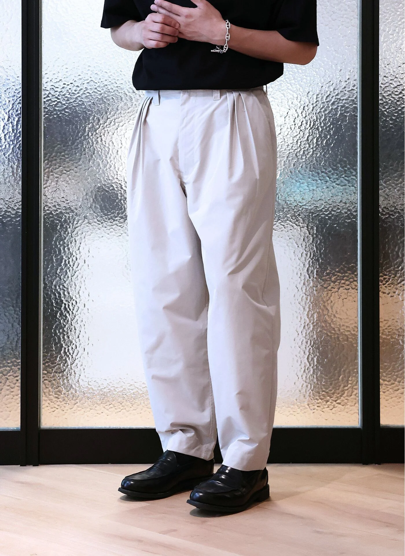 Lt. weight Cotton Touch Solotex Pleats Pants - Umamrii