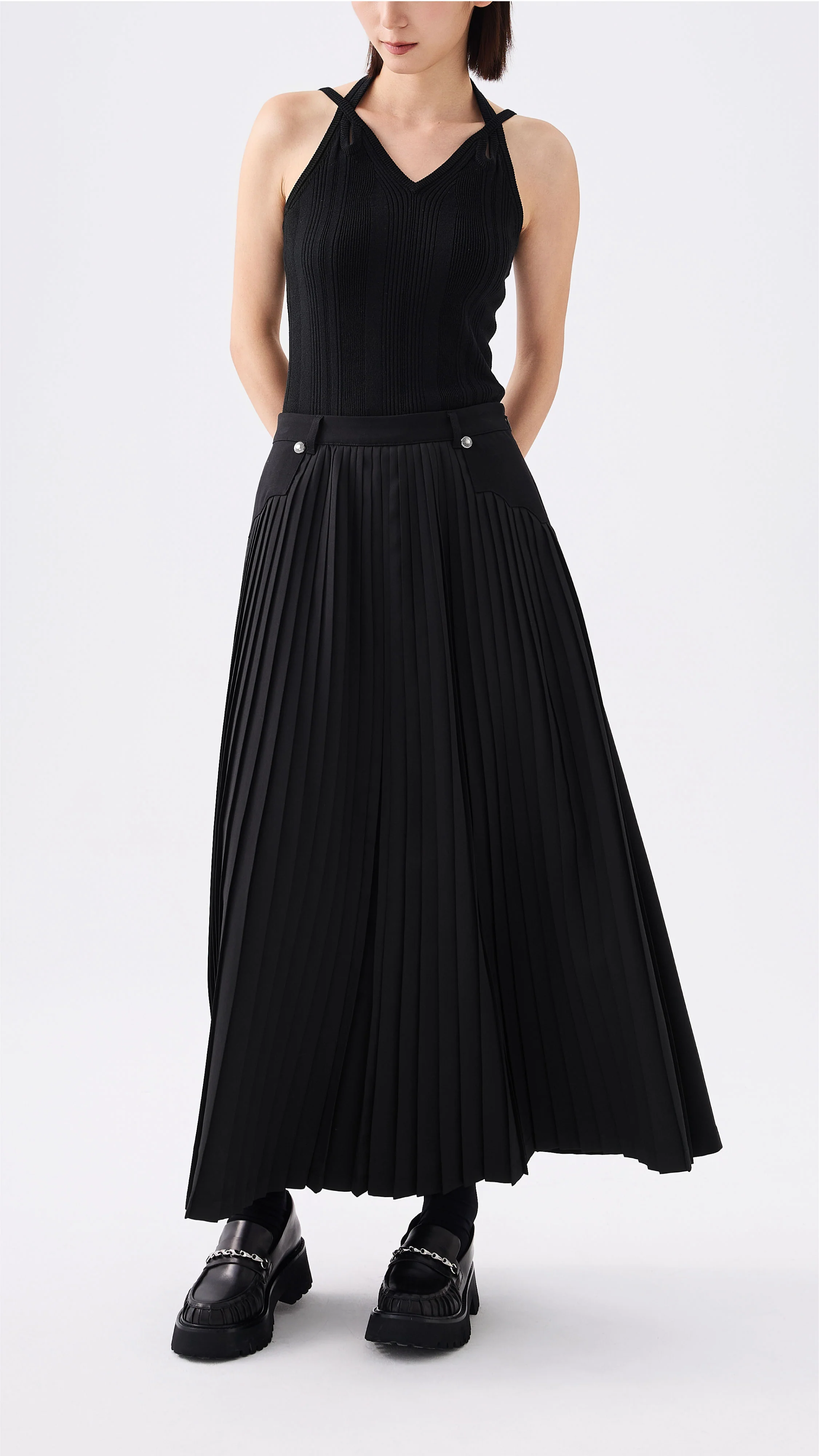 Front Pleated Flare Skirt - Umamrii