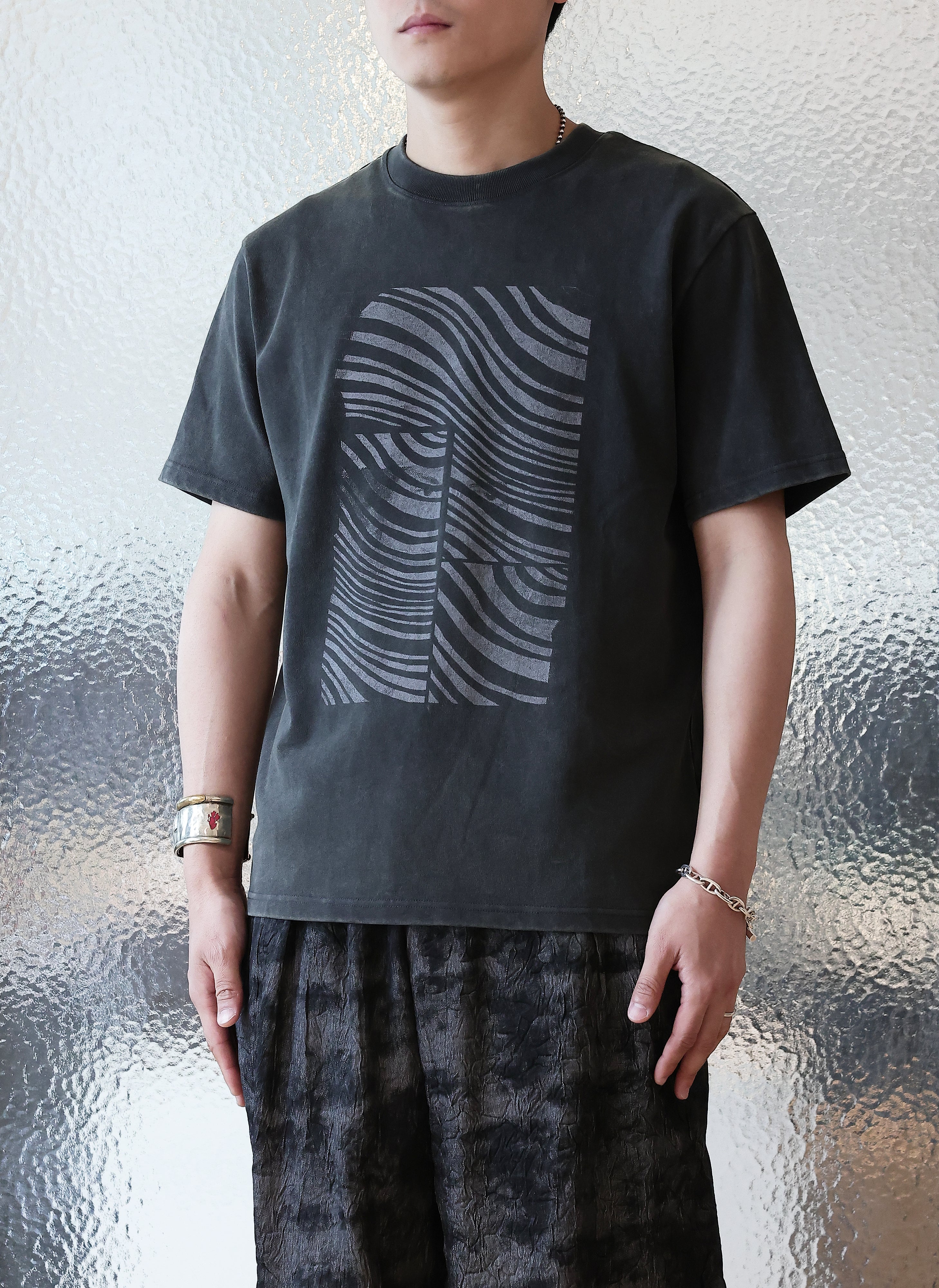 Graphic Tops - Umamrii