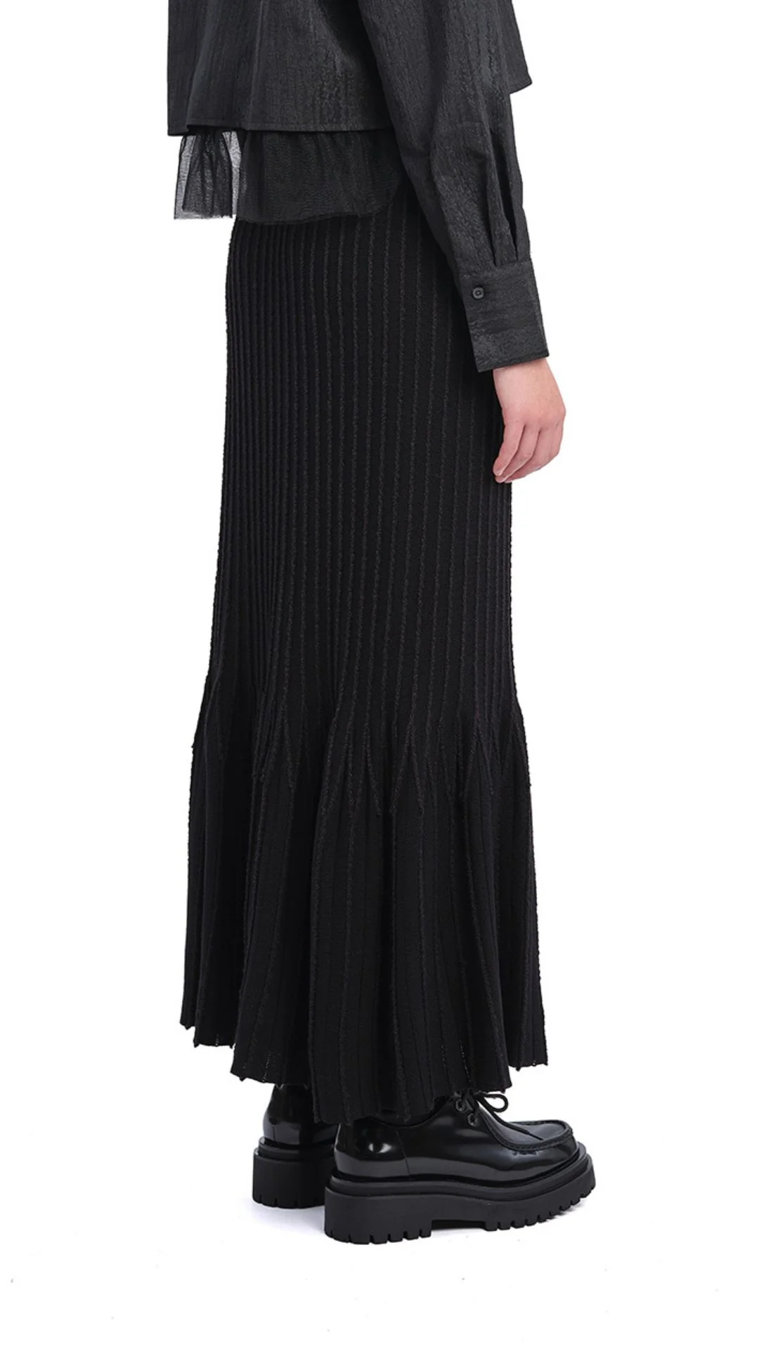Knitted Fishtail Skirt - Umamrii