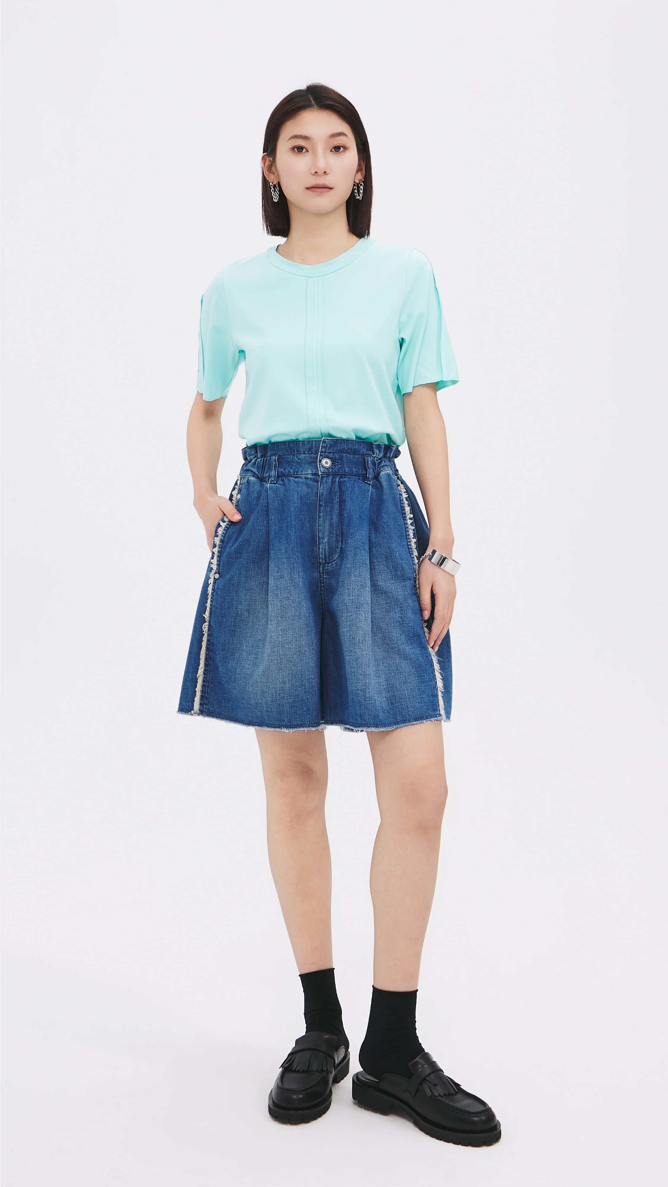 Tucks-trimmed T-Shirt - Umamrii