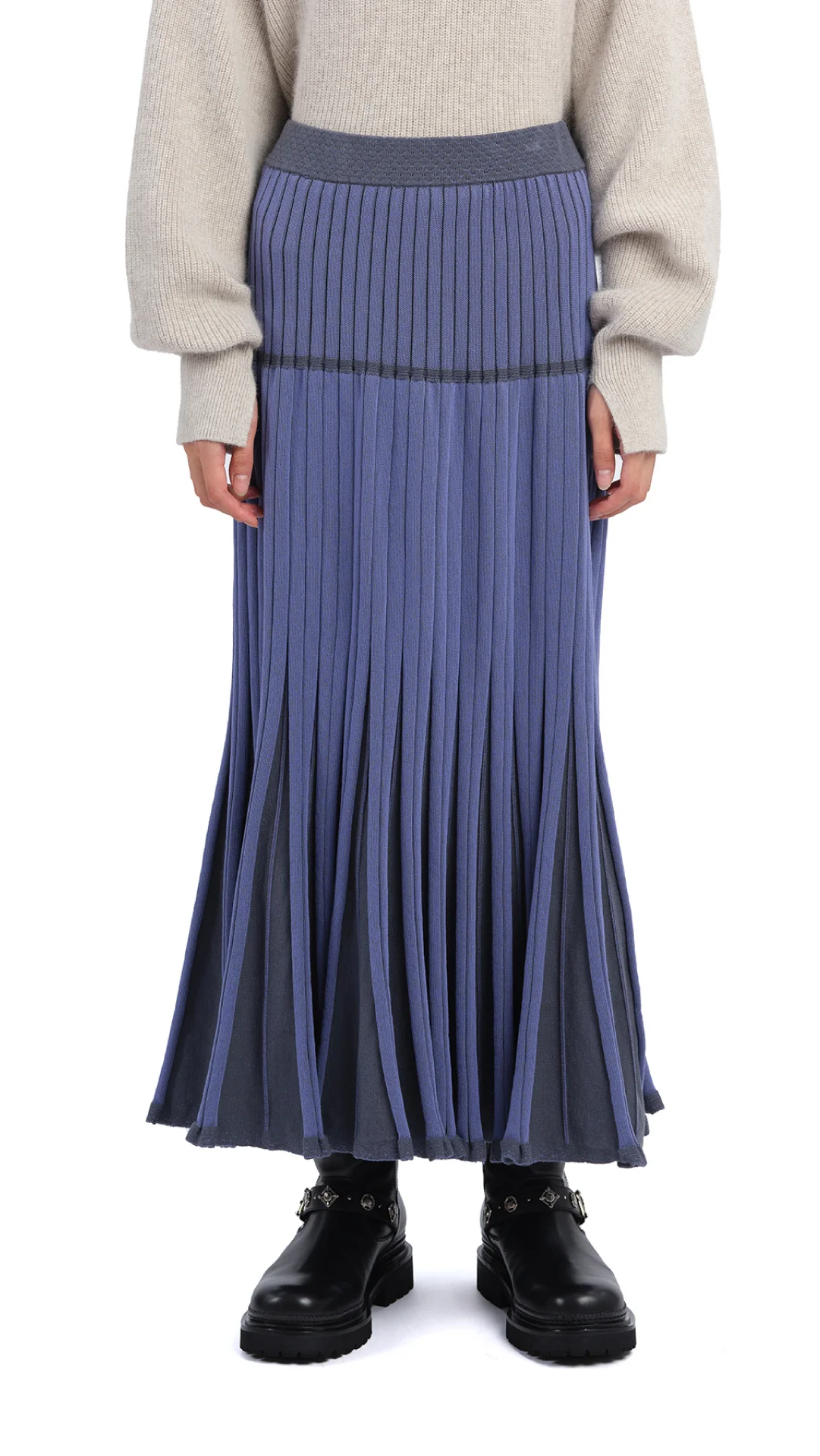 Knitted Flare Skirt - Umamrii