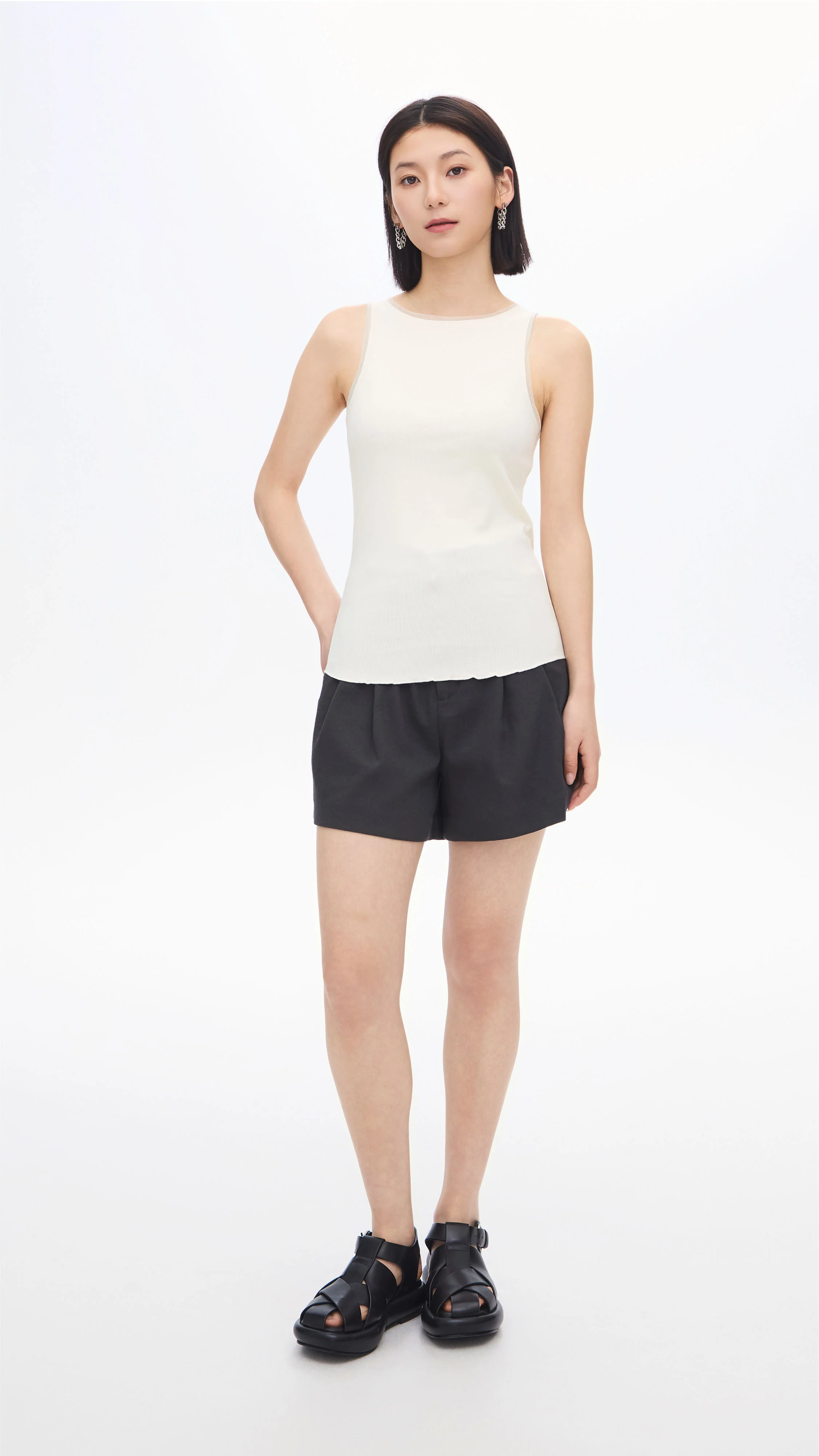 Cutout Tank Top - Umamrii