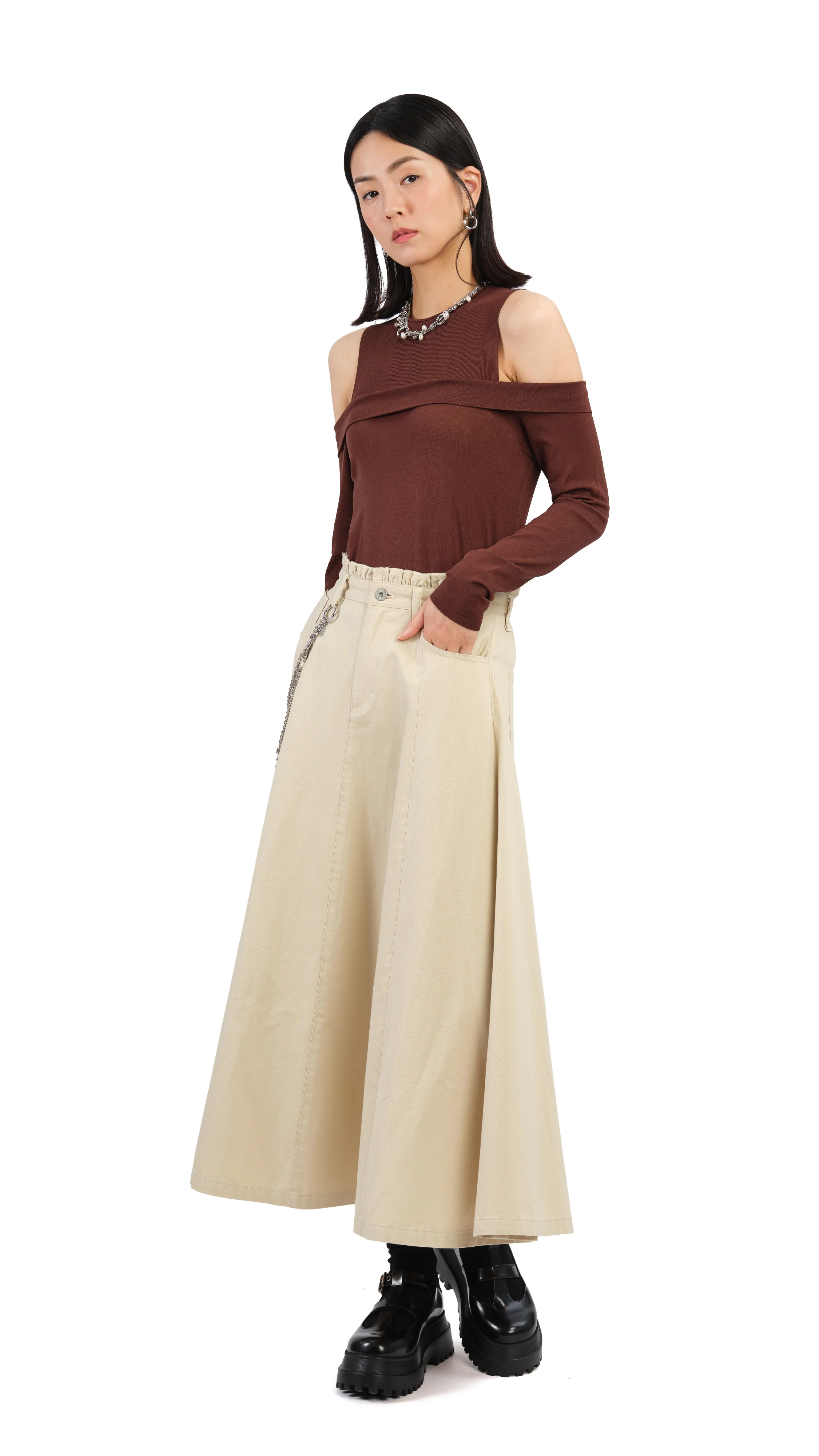 Off Shoulder Sweater - Umamrii