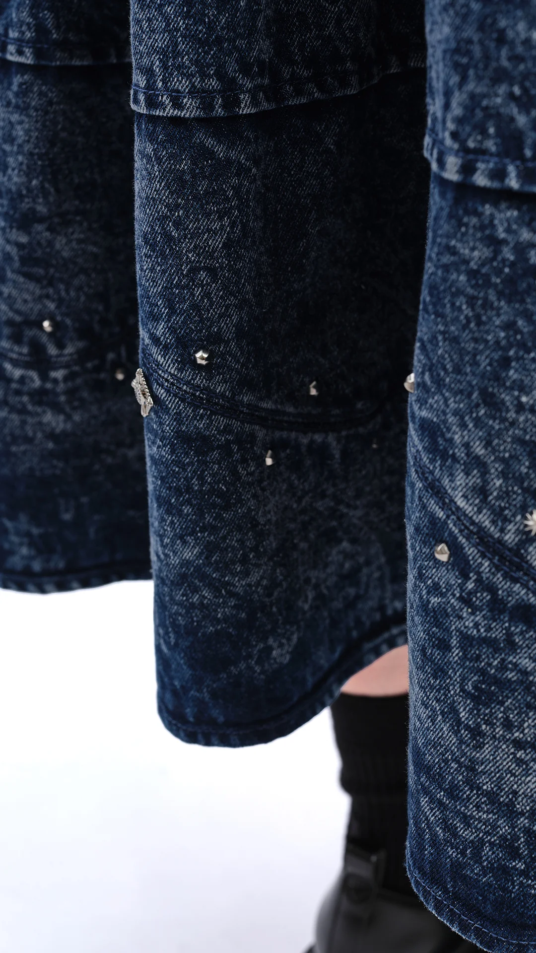 Stone-Washed Studded Denim Skirt - Umamrii