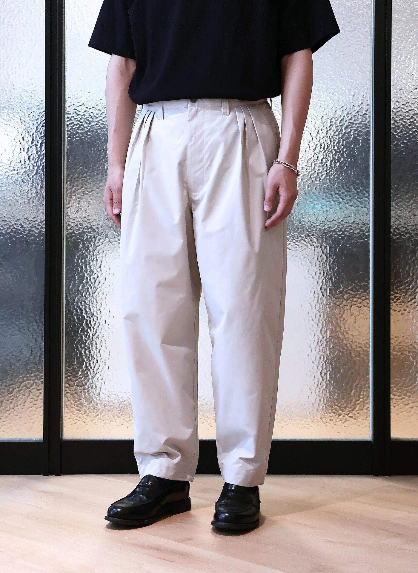 Lt. weight Cotton Touch Solotex Pleats Pants - Umamrii