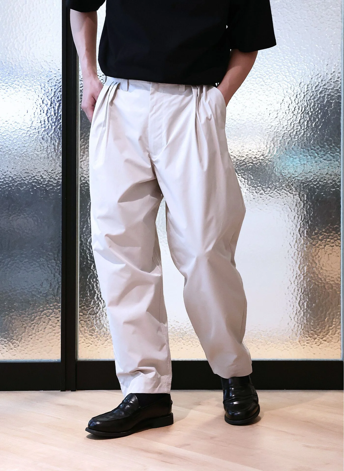 Lt. weight Cotton Touch Solotex Pleats Pants - Umamrii
