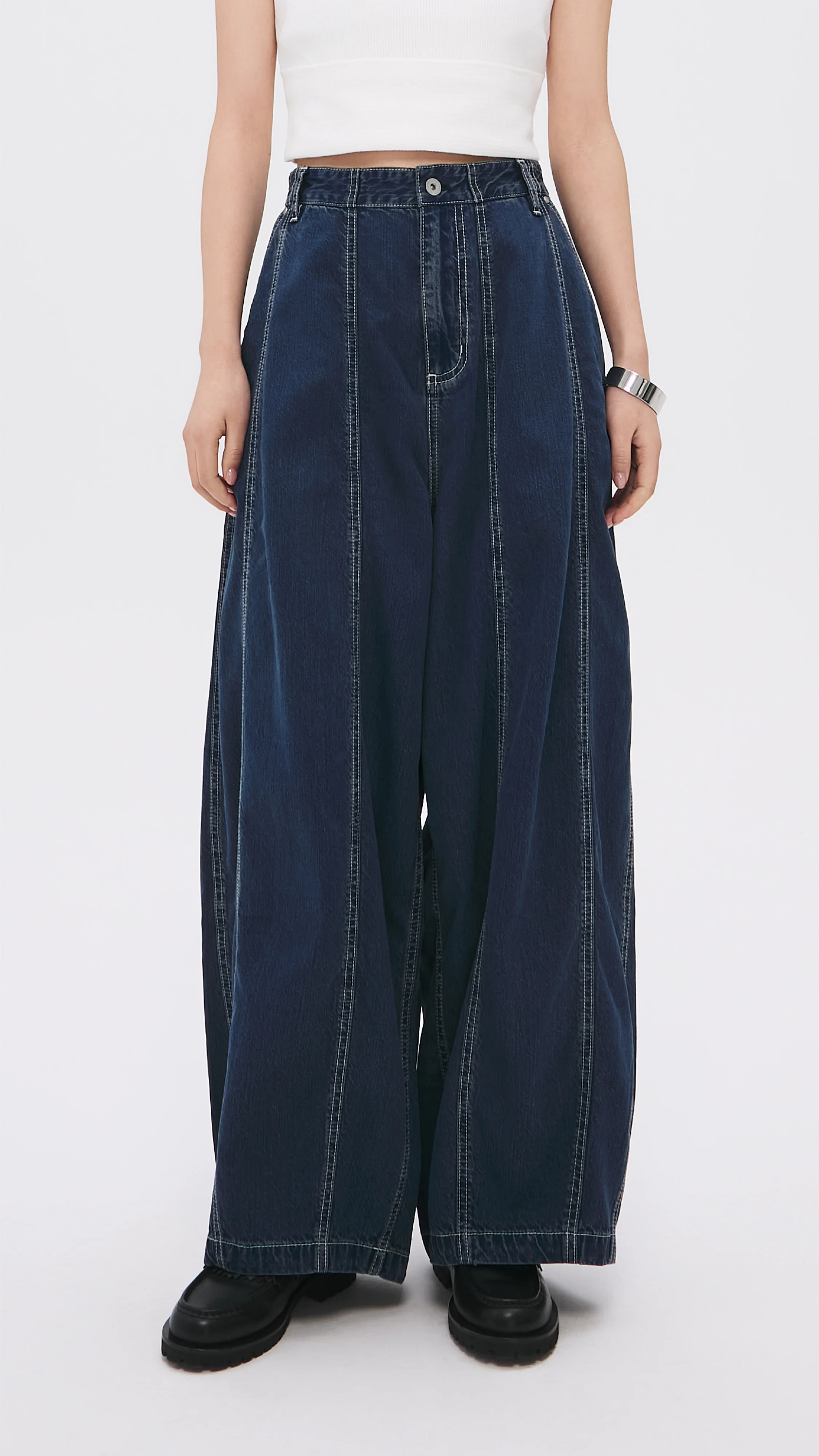 Rebuilt Balloon Jeans - Umamrii