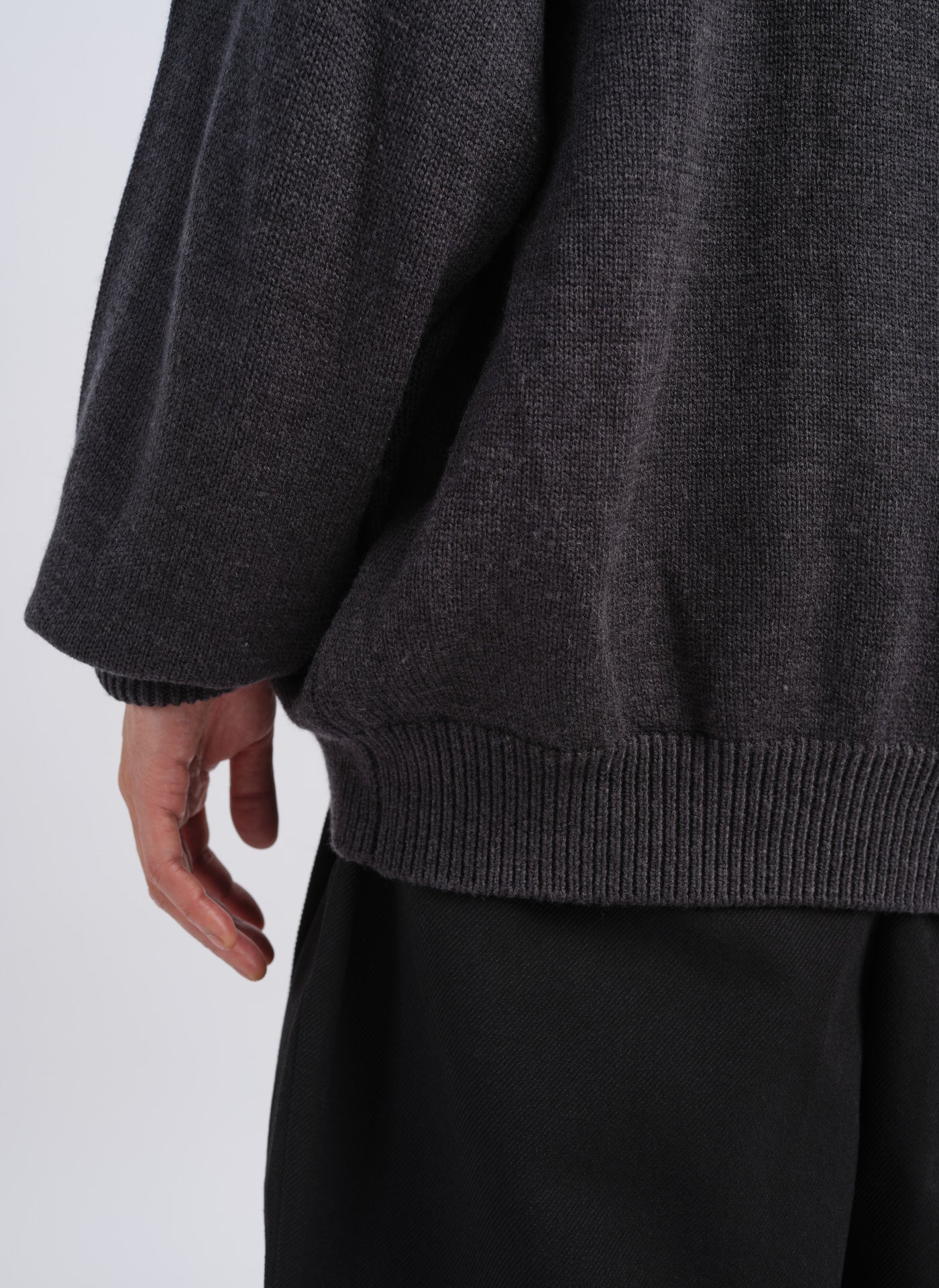 Acrylic Wool 2 in 1 Blocking Knitted Cardigan - Umamrii