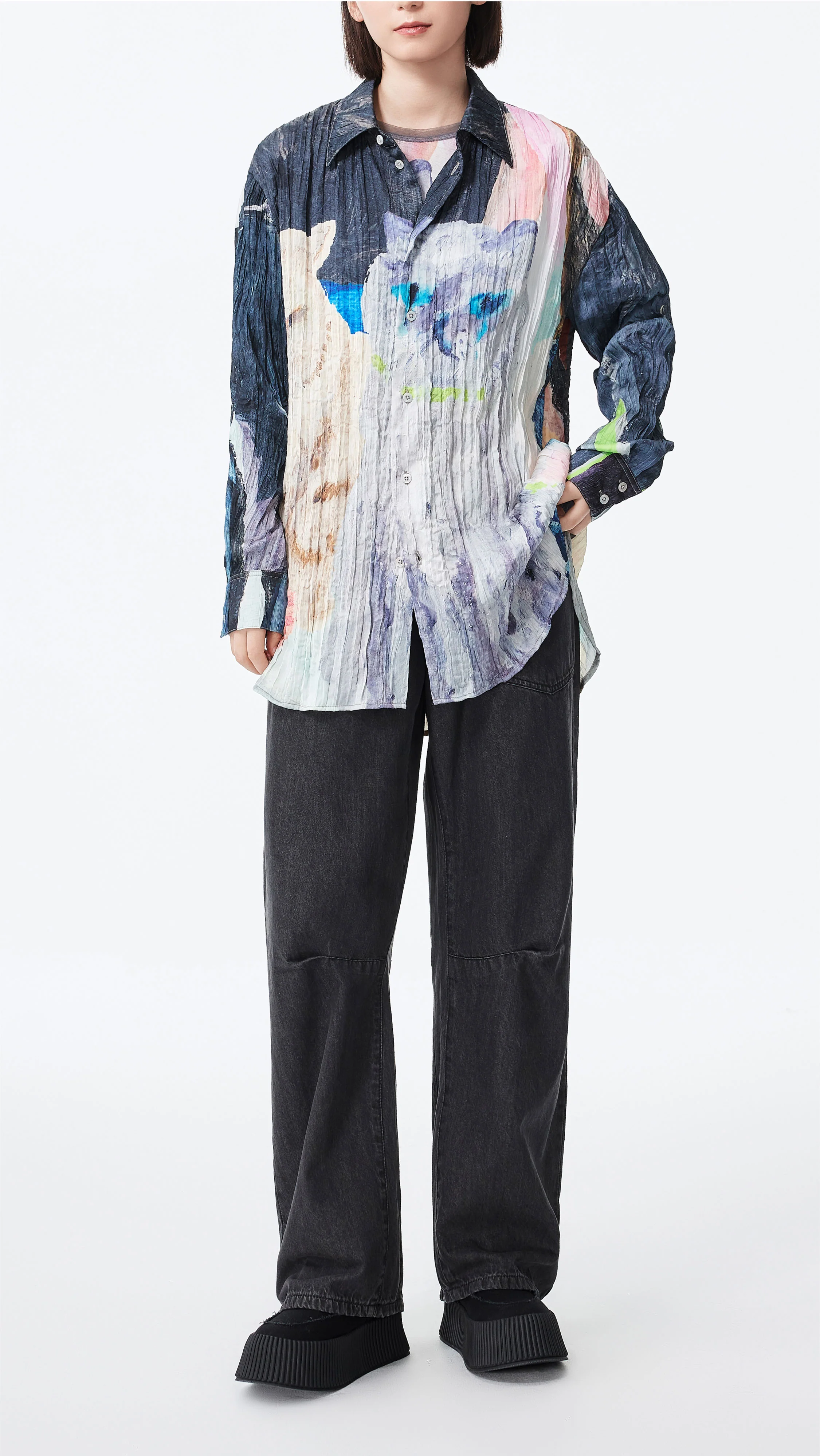 Crushed Mythical Animal Graphic Shirt - Umamrii