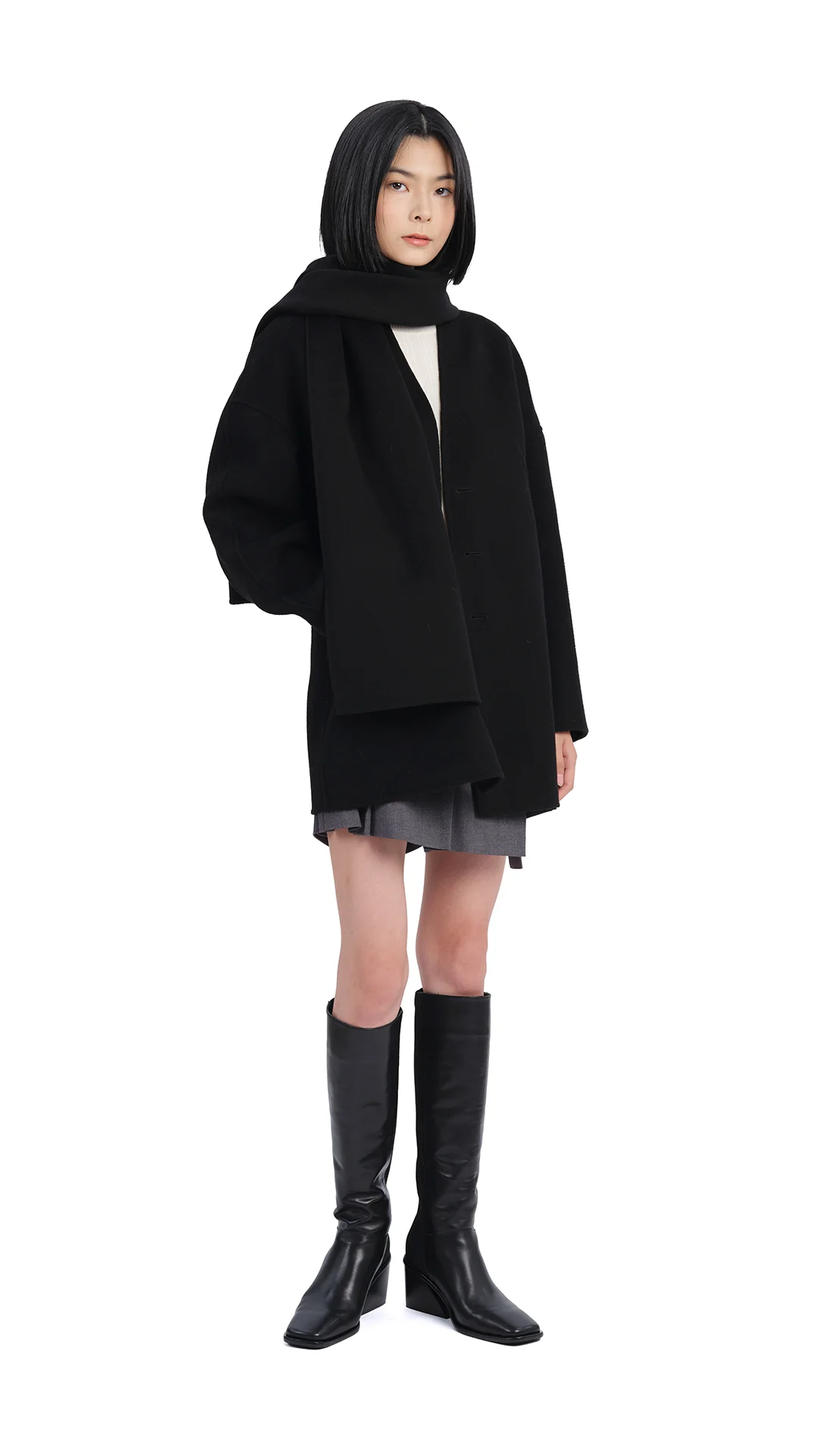 Beaded Basic Sweater - Umamrii