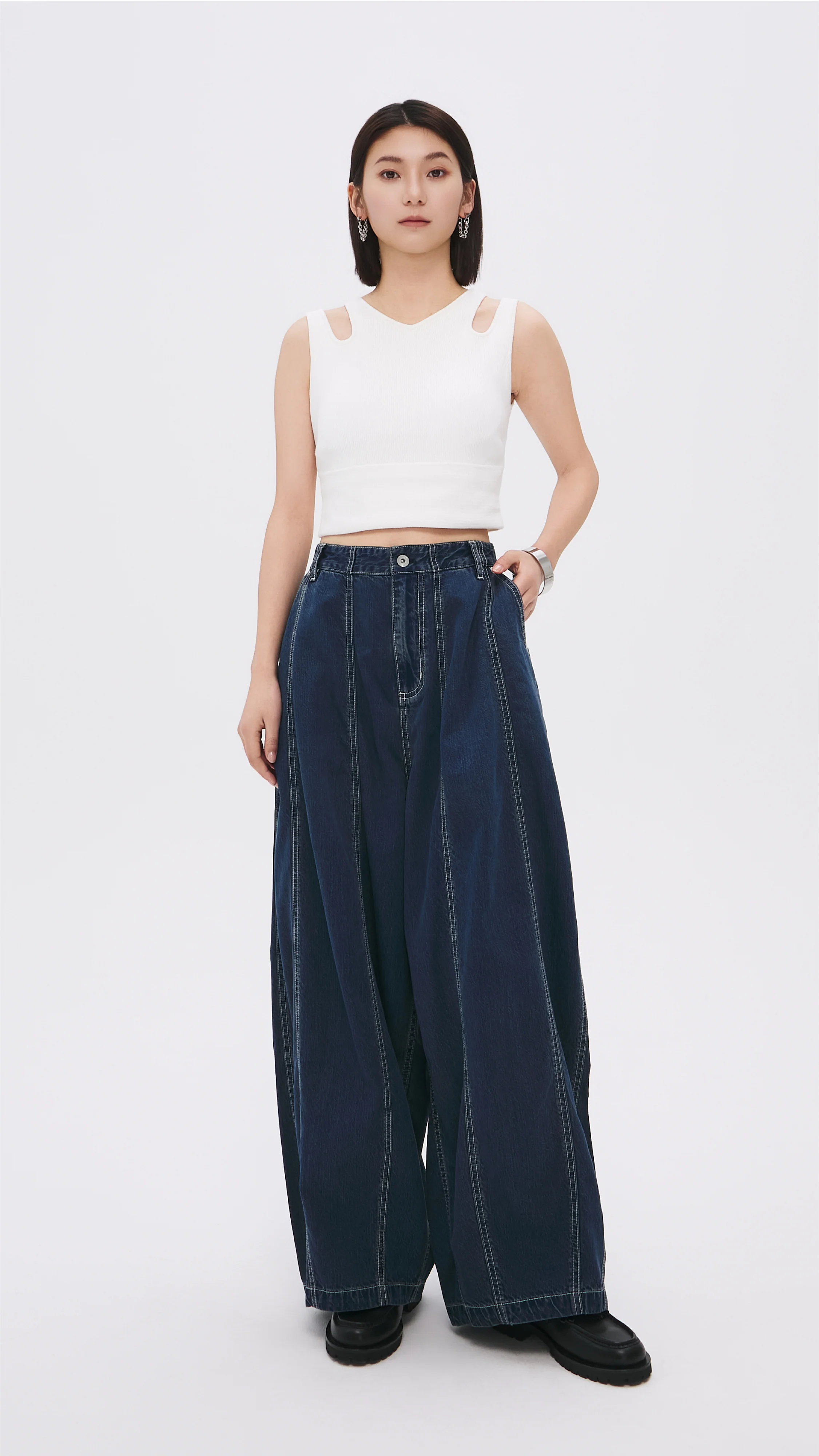Rebuilt Balloon Jeans - Umamrii