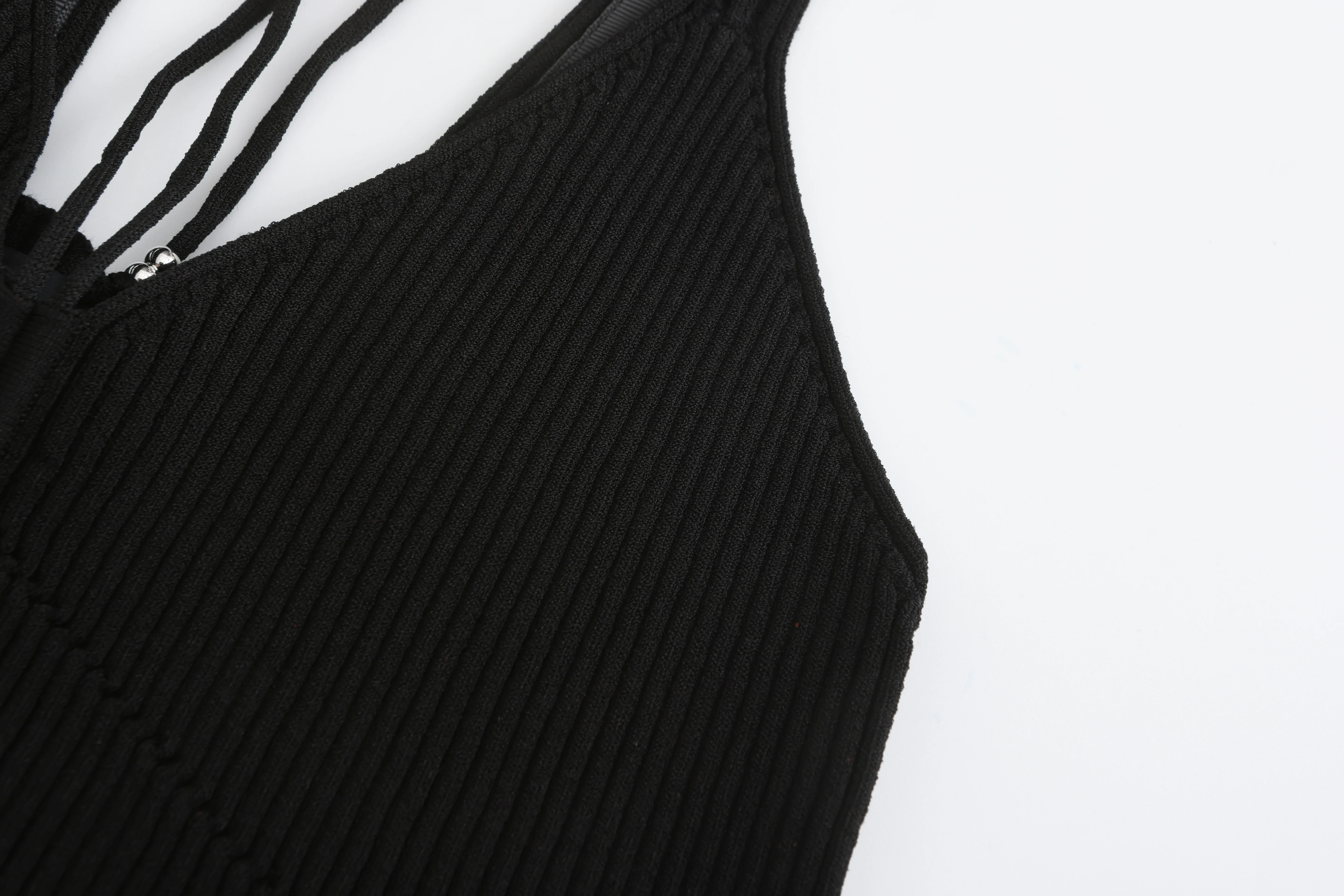 Lace-Up Knit Vest - Umamrii