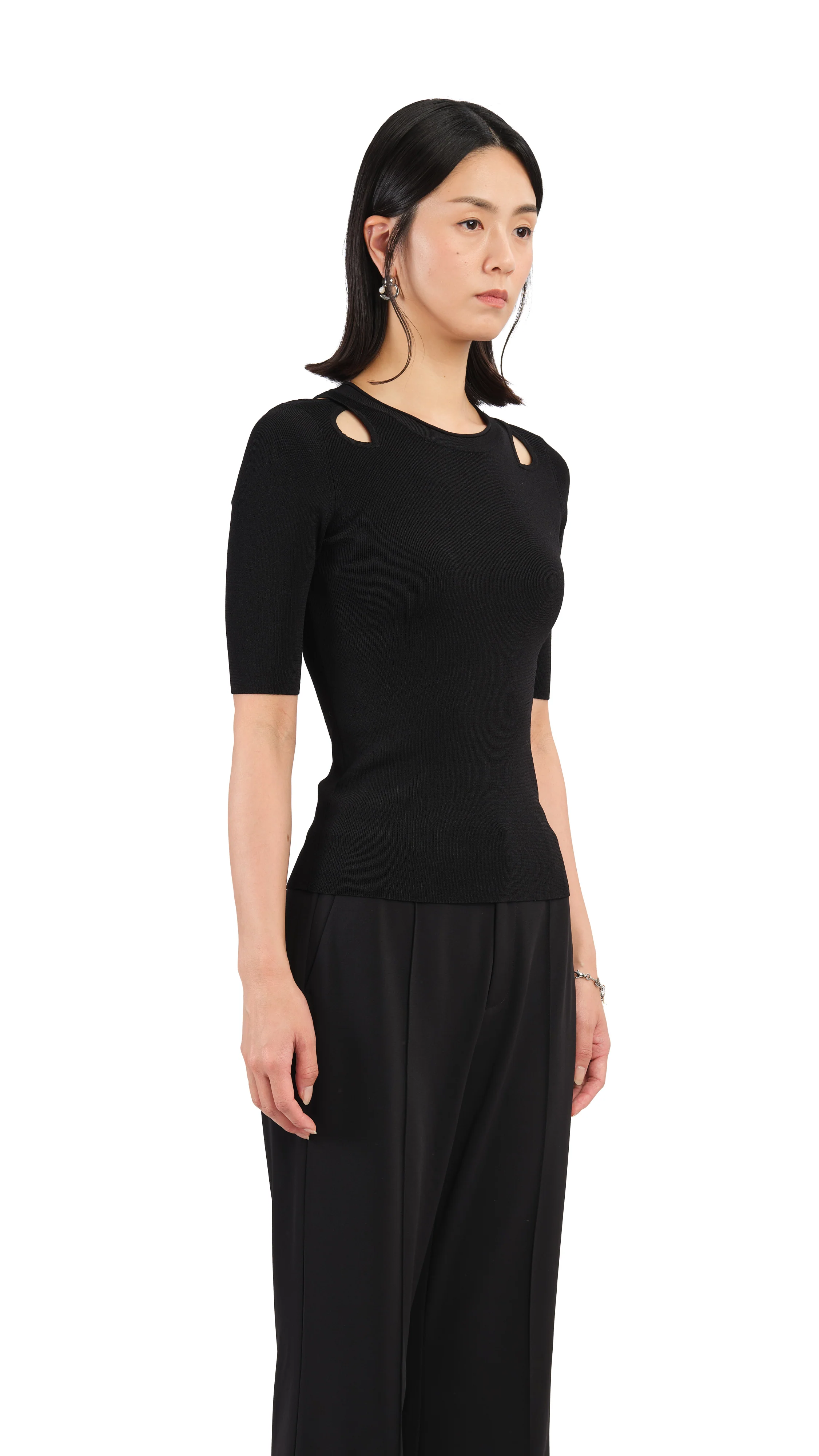 Cut-Out Sweater - Umamrii