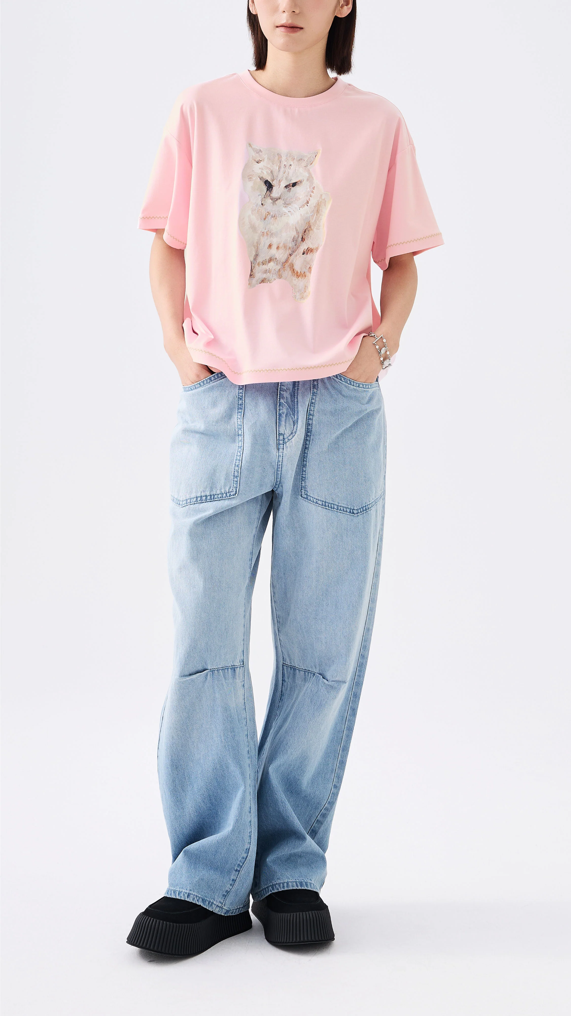 Mythical Animal Graphic Tee - Umamrii